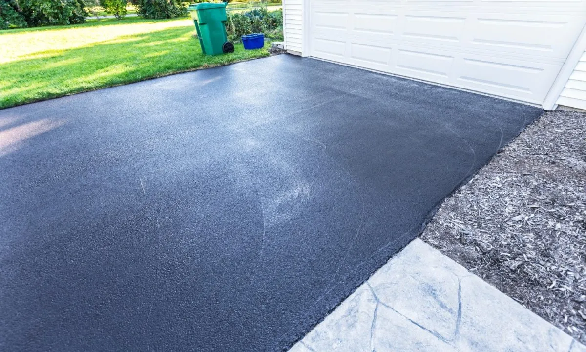 Asphalt Driveways Huntingdon Valley - Quality Asphalt Driveway Maintenance Solutions